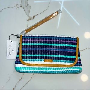 SOLD. NWT Vera Bradley Straw RFID Wristlet